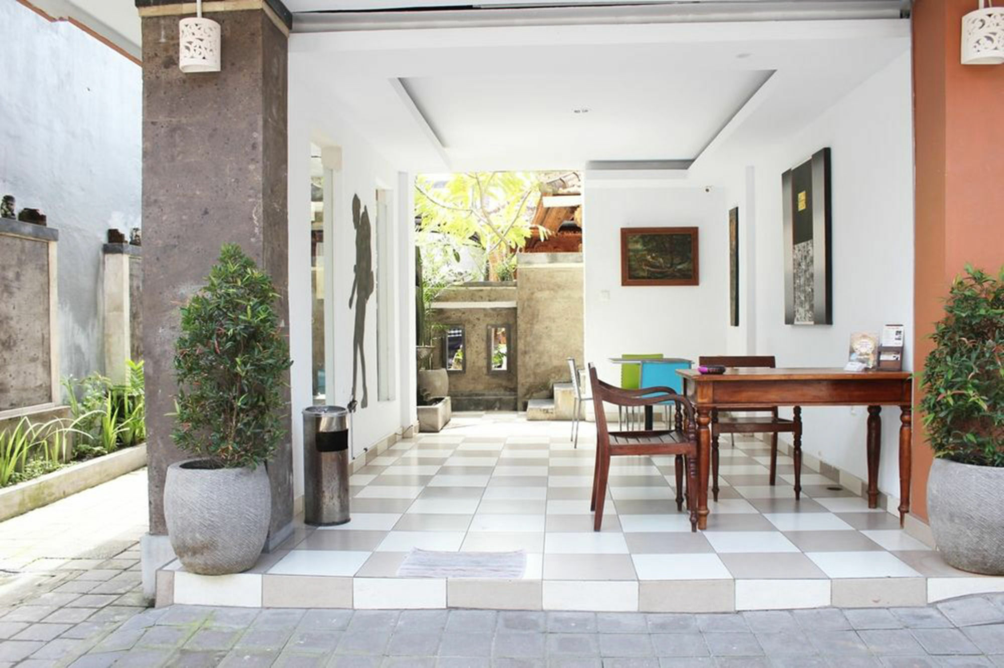 Kuta Beach Hostel מראה חיצוני תמונה