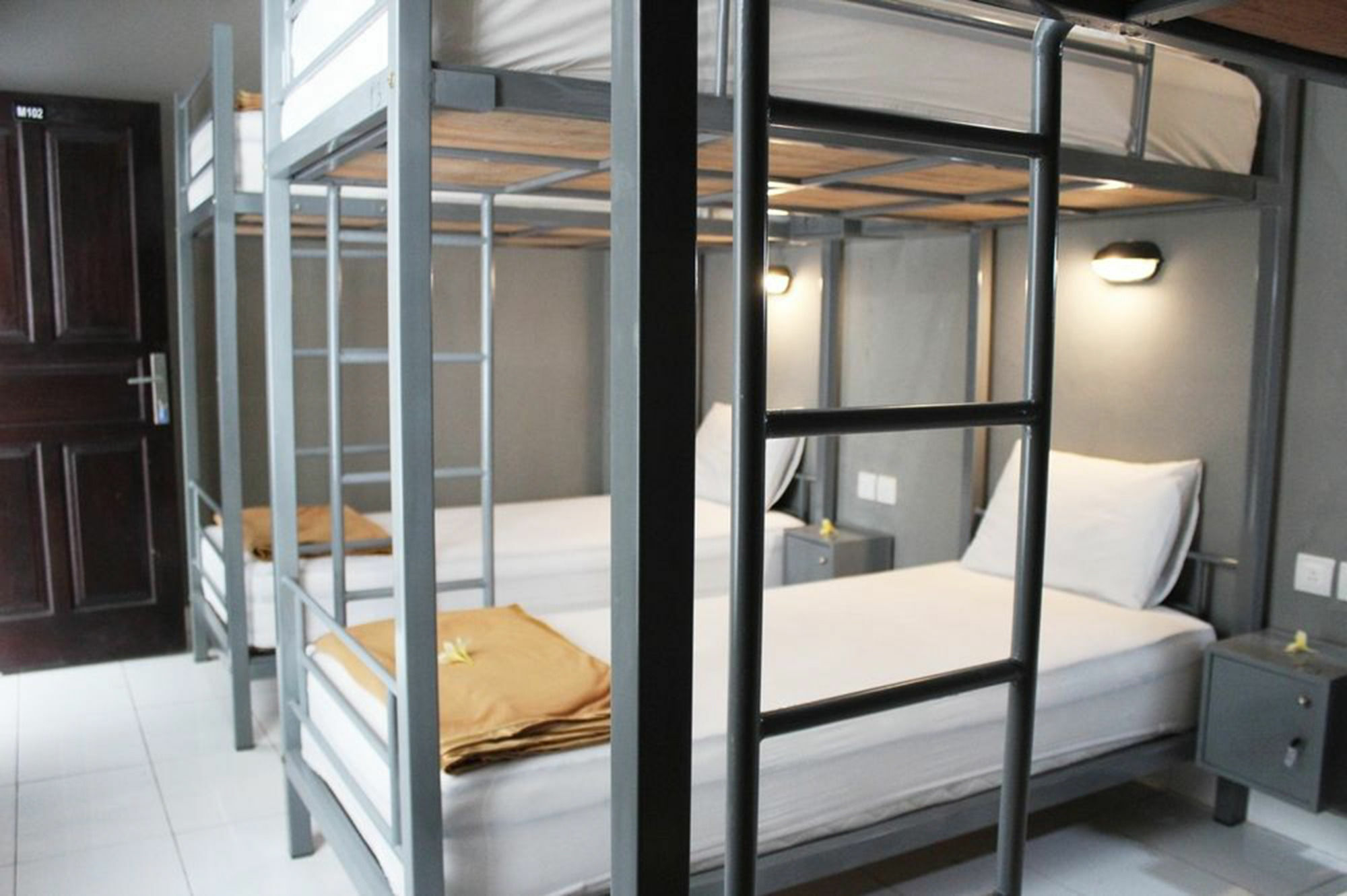 Kuta Beach Hostel מראה חיצוני תמונה